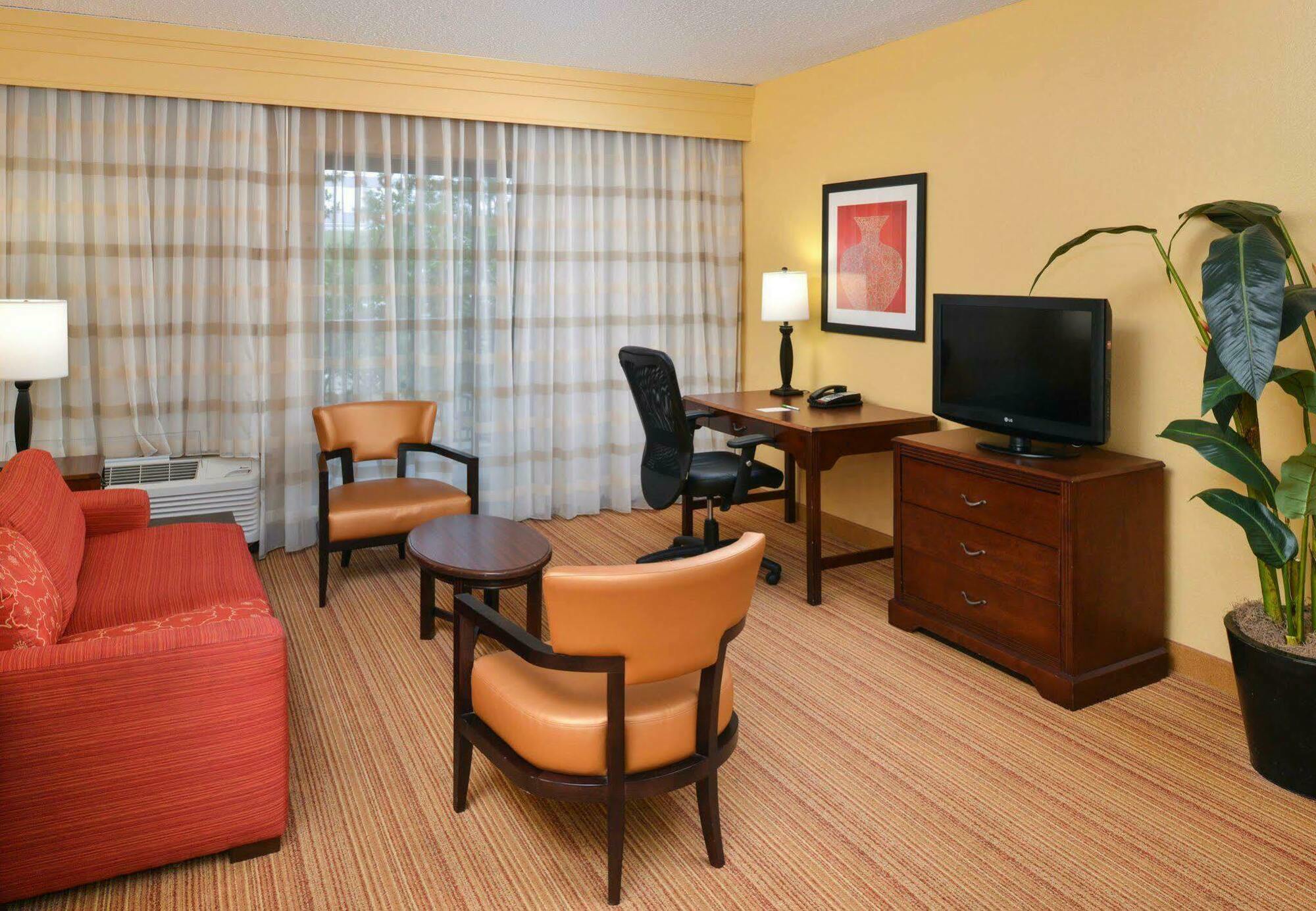 Courtyard By Marriott Rock Hill Hotel Buitenkant foto